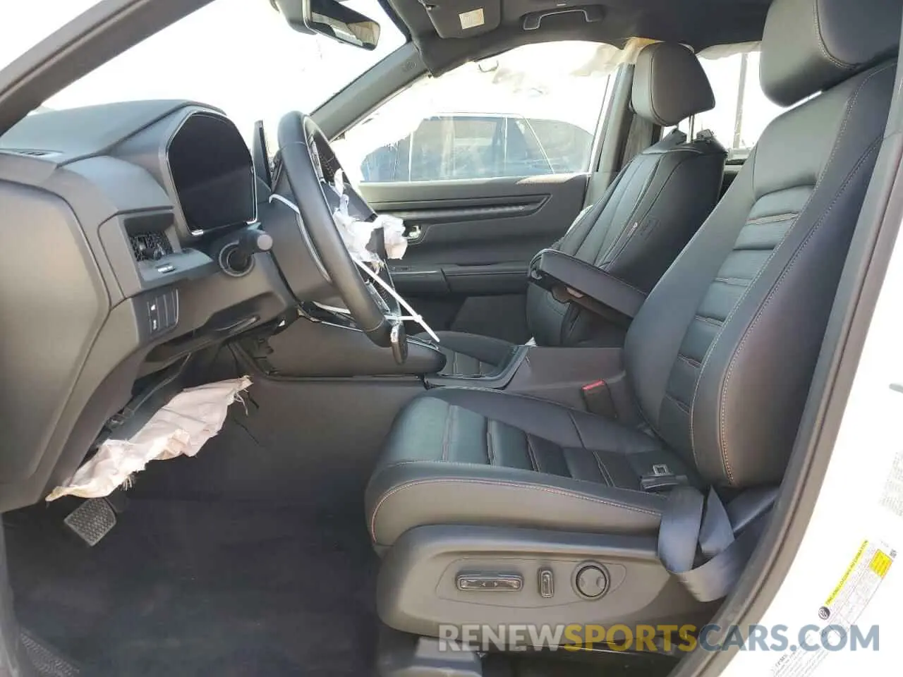 7 Photograph of a damaged car 7FARS5H81SE014135 HONDA CRV 2025