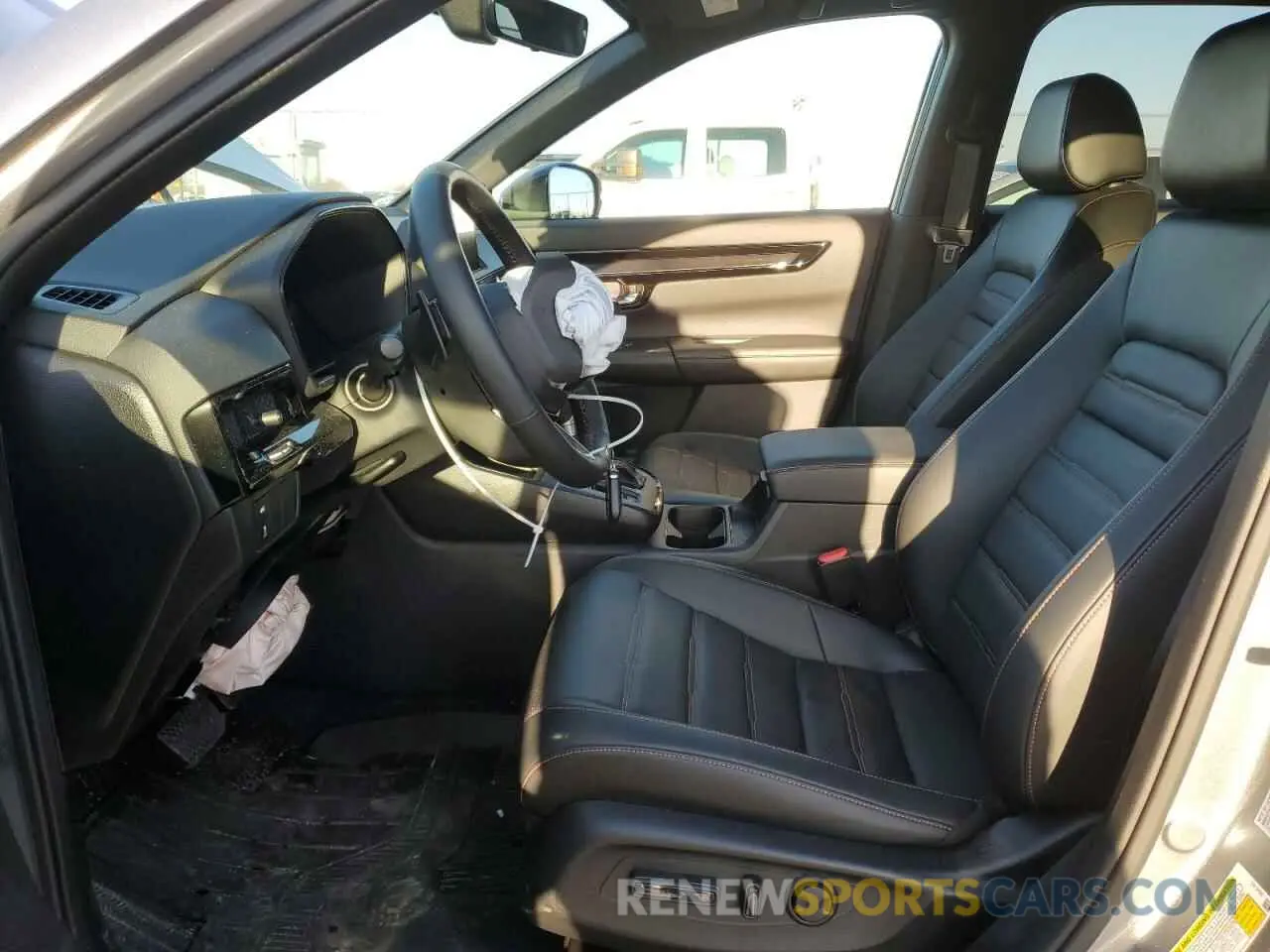 7 Photograph of a damaged car 7FARS6H93SE027662 HONDA CRV 2025