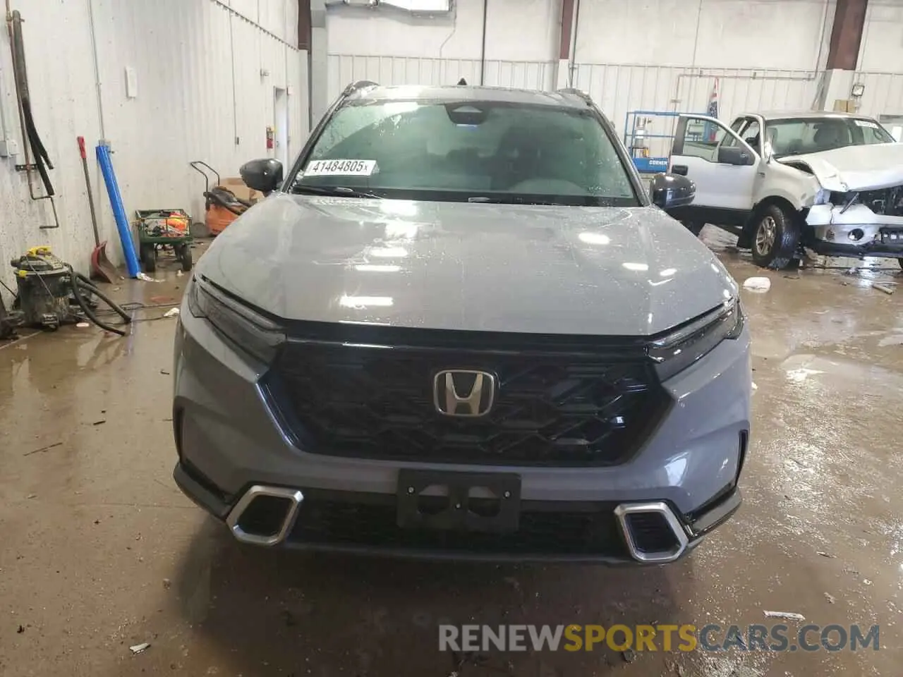 5 Photograph of a damaged car 7FARS6H98SE013546 HONDA CRV 2025