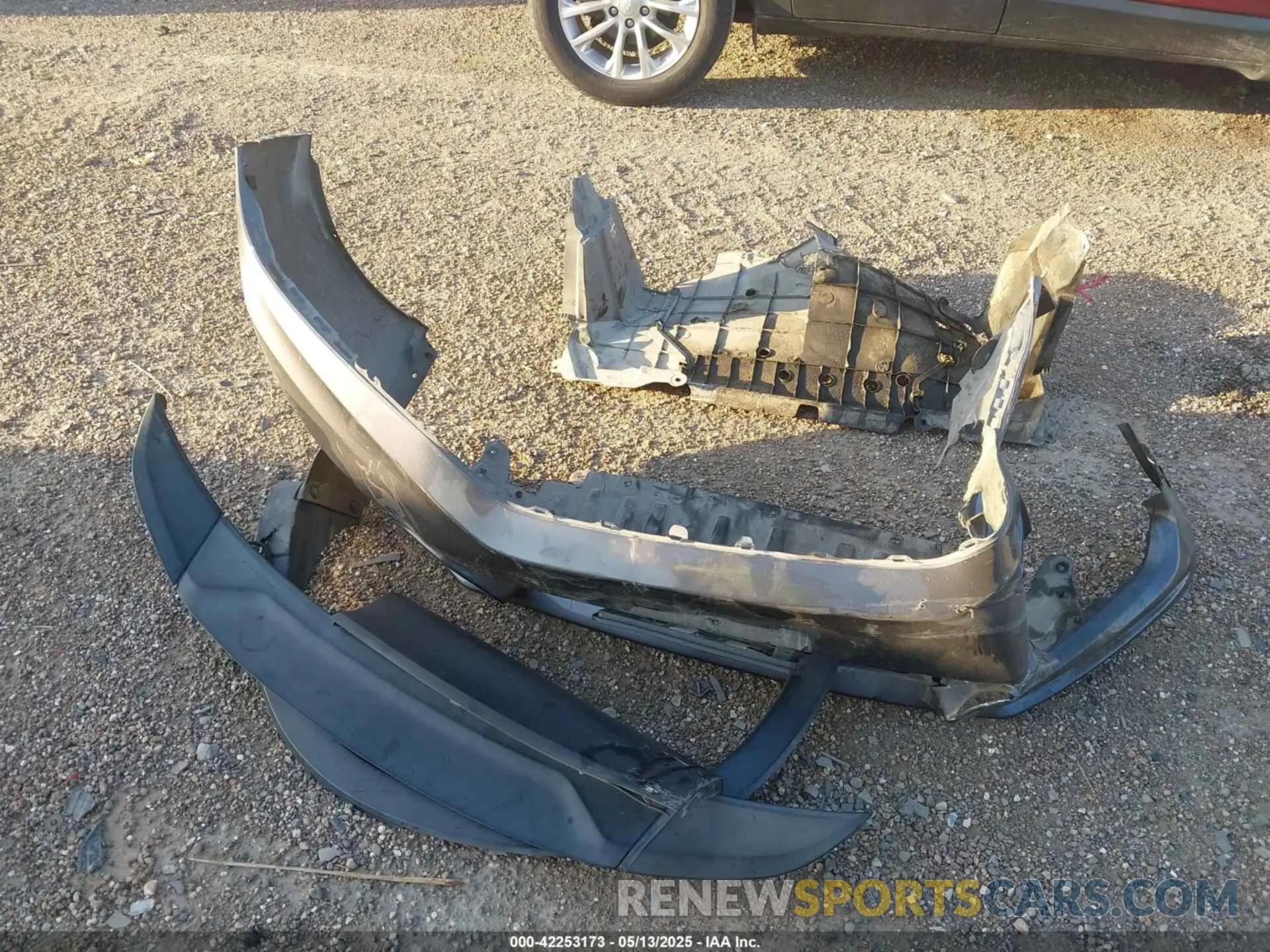 12 Photograph of a damaged car 3HGGK5855KM004455 HONDA FIT 2019