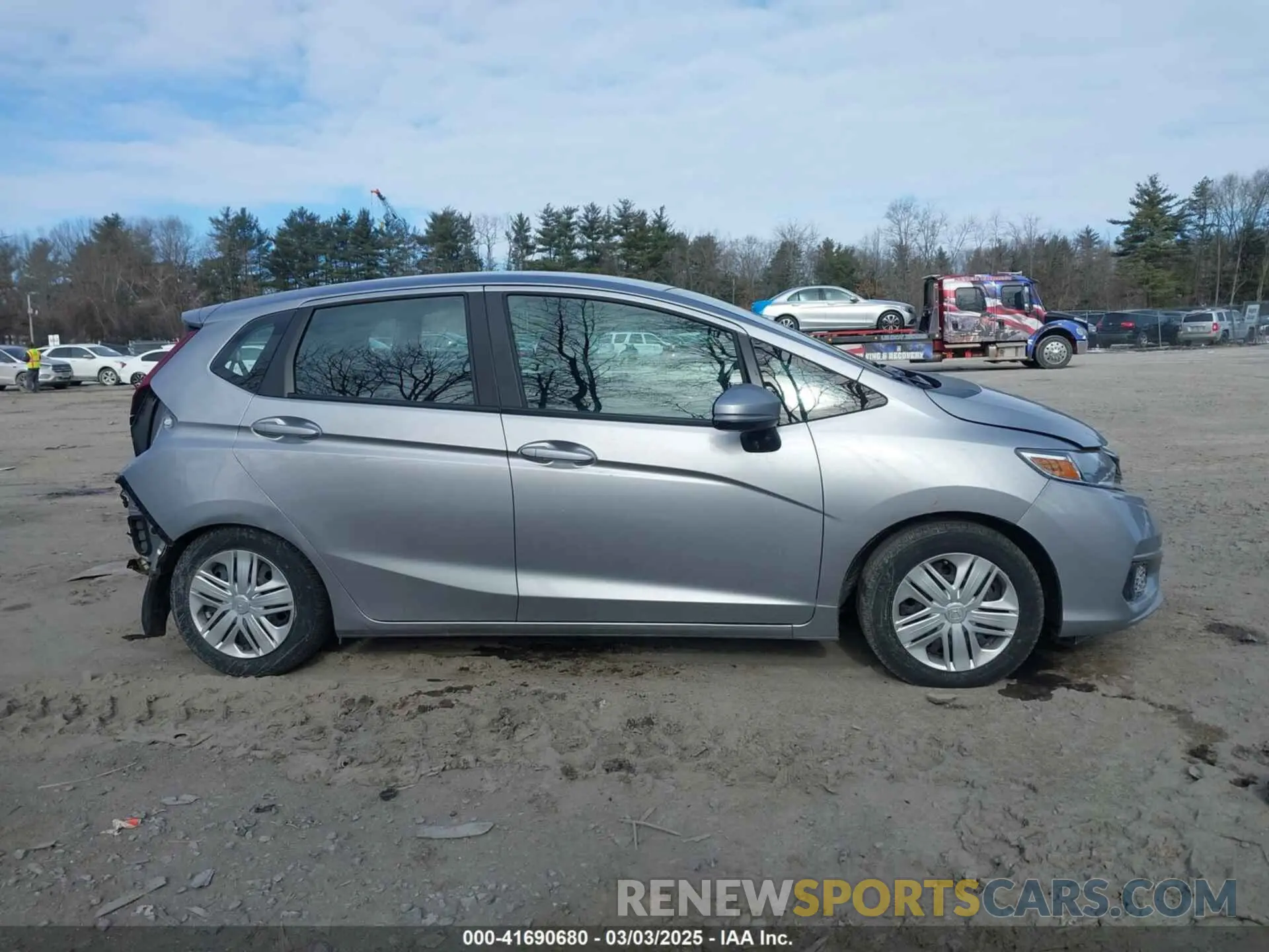 13 Photograph of a damaged car 3HGGK5G43KM726127 HONDA FIT 2019