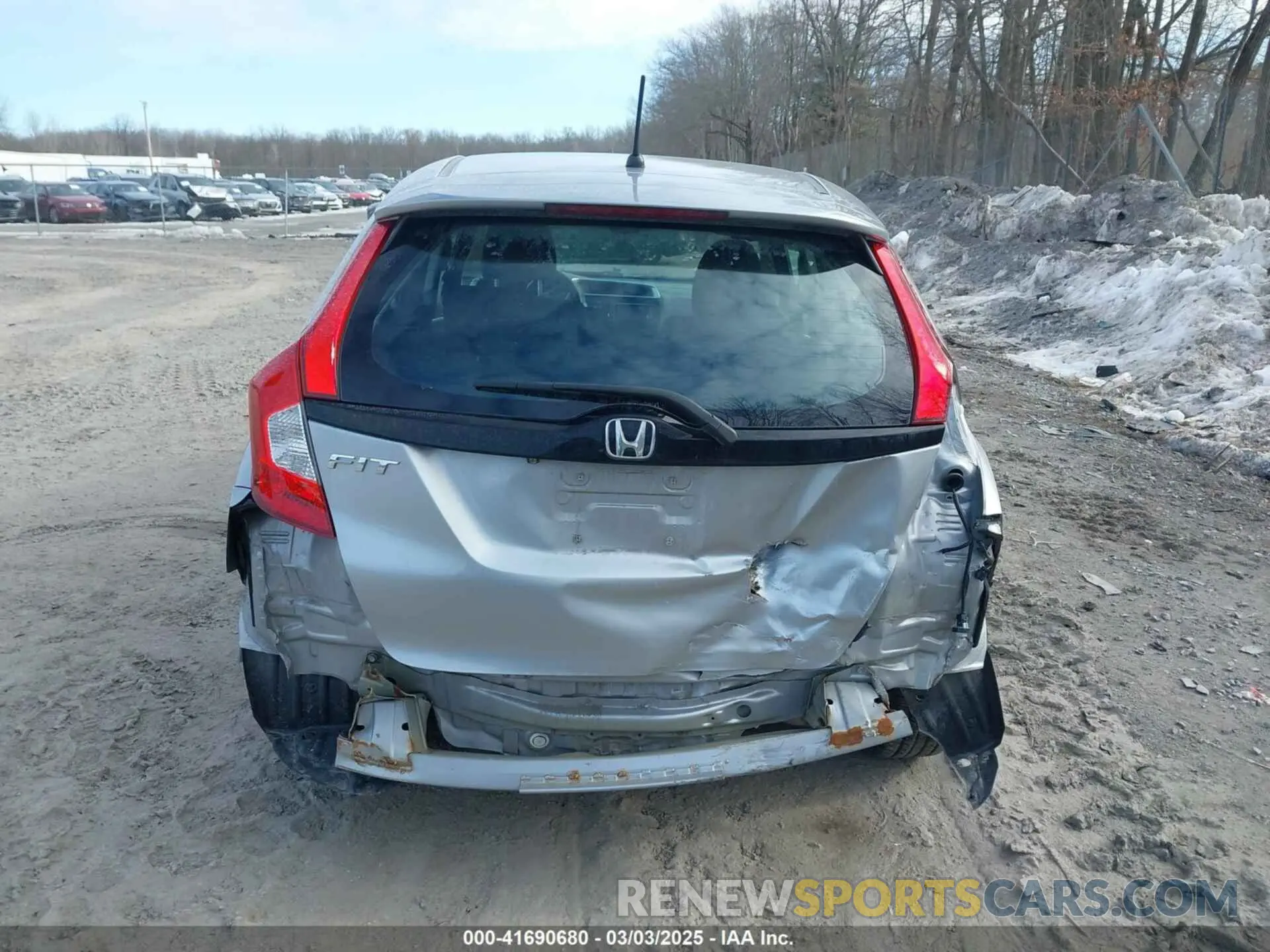 16 Photograph of a damaged car 3HGGK5G43KM726127 HONDA FIT 2019