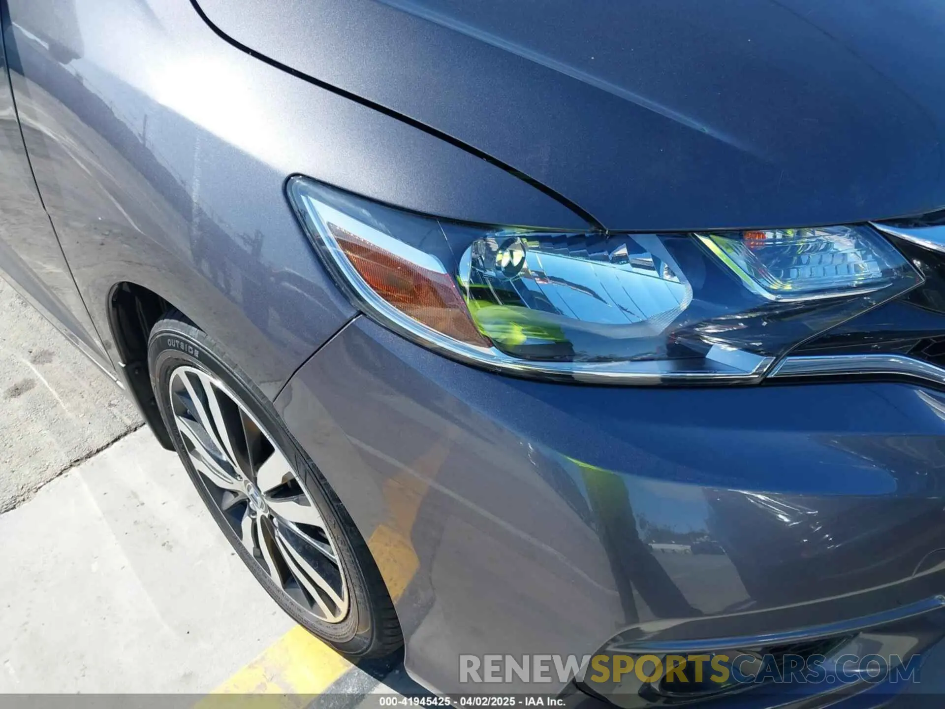 6 Photograph of a damaged car 3HGGK5H01KM721343 HONDA FIT 2019