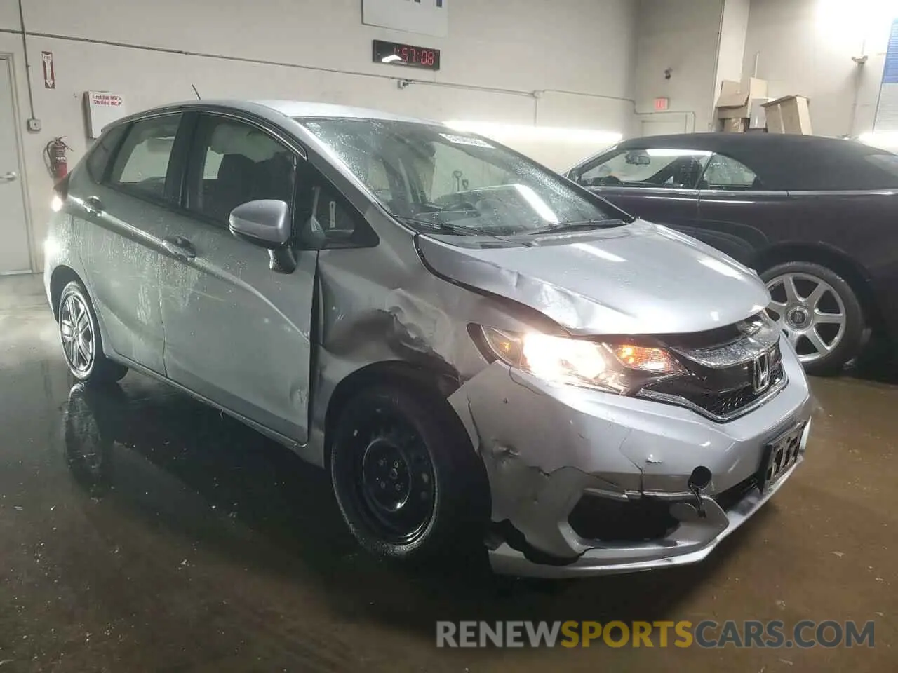 4 Photograph of a damaged car 3HGGK5H40KM723832 HONDA FIT 2019