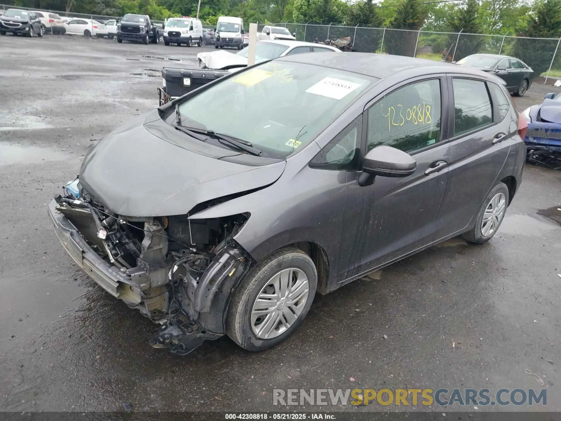 2 Photograph of a damaged car 3HGGK5H40KM735754 HONDA FIT 2019