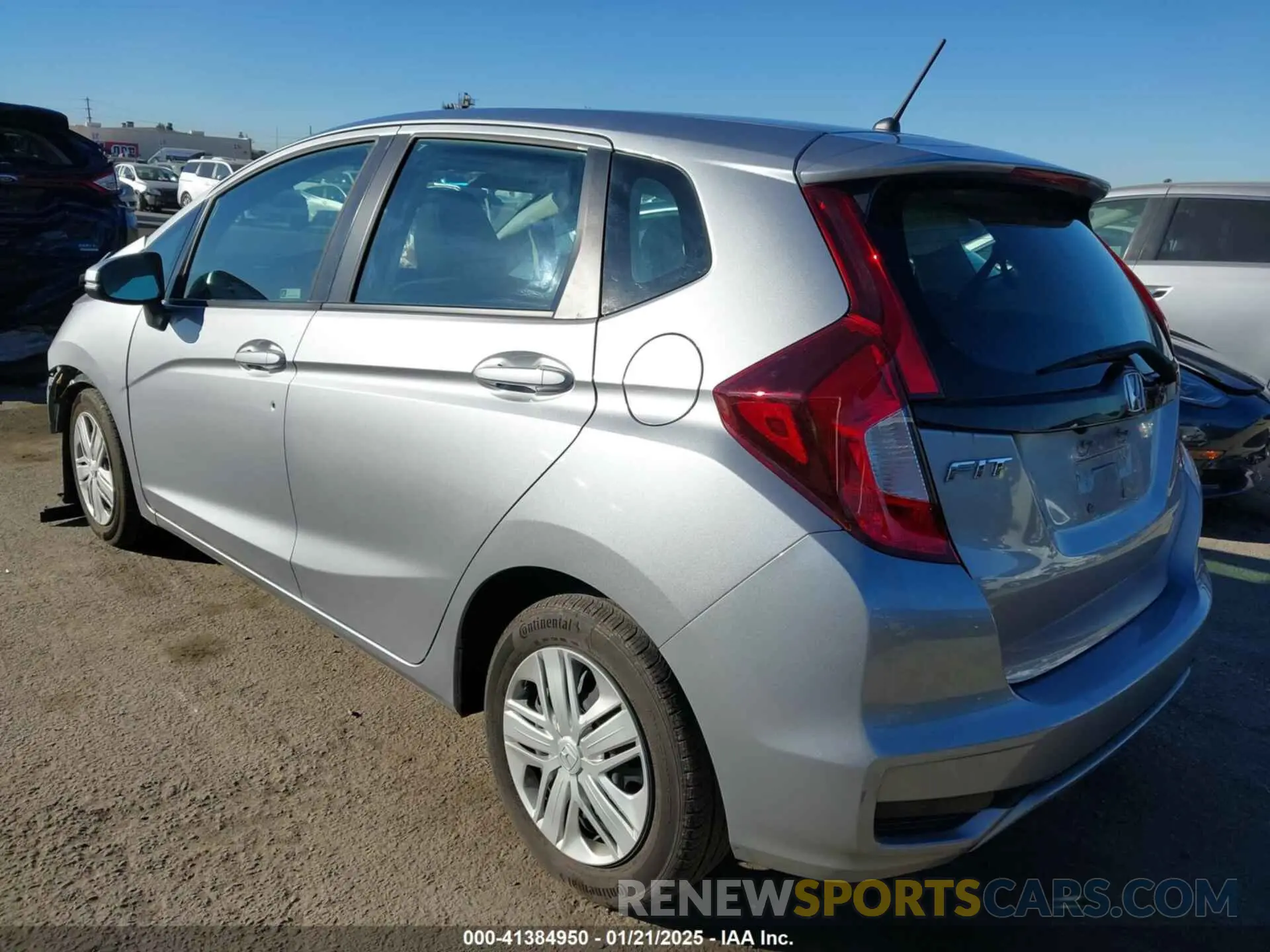 3 Photograph of a damaged car 3HGGK5H41KM718882 HONDA FIT 2019