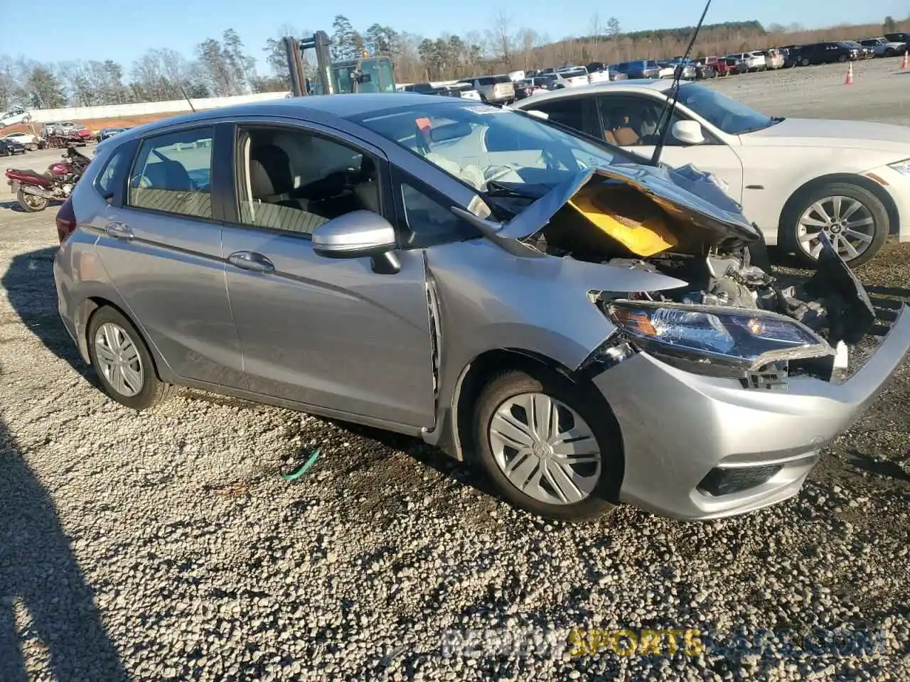 4 Photograph of a damaged car 3HGGK5H41KM725377 HONDA FIT 2019