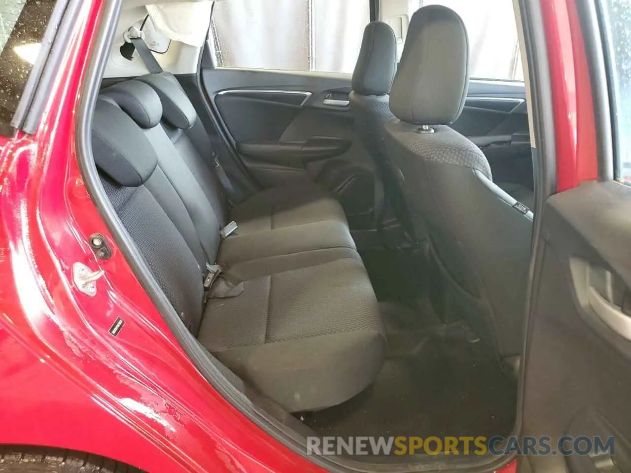 10 Photograph of a damaged car 3HGGK5H41KM726836 HONDA FIT 2019