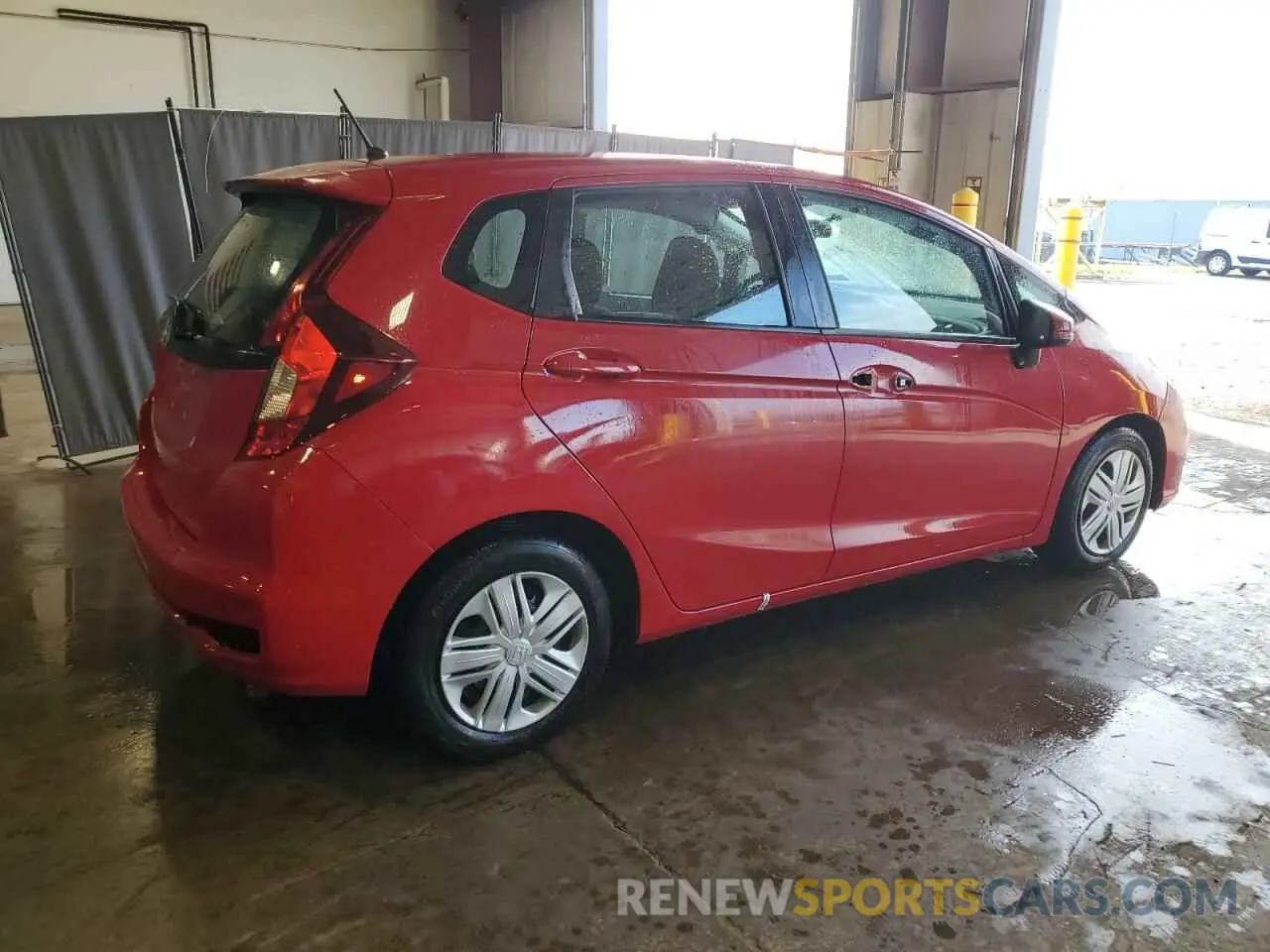 3 Photograph of a damaged car 3HGGK5H41KM726836 HONDA FIT 2019