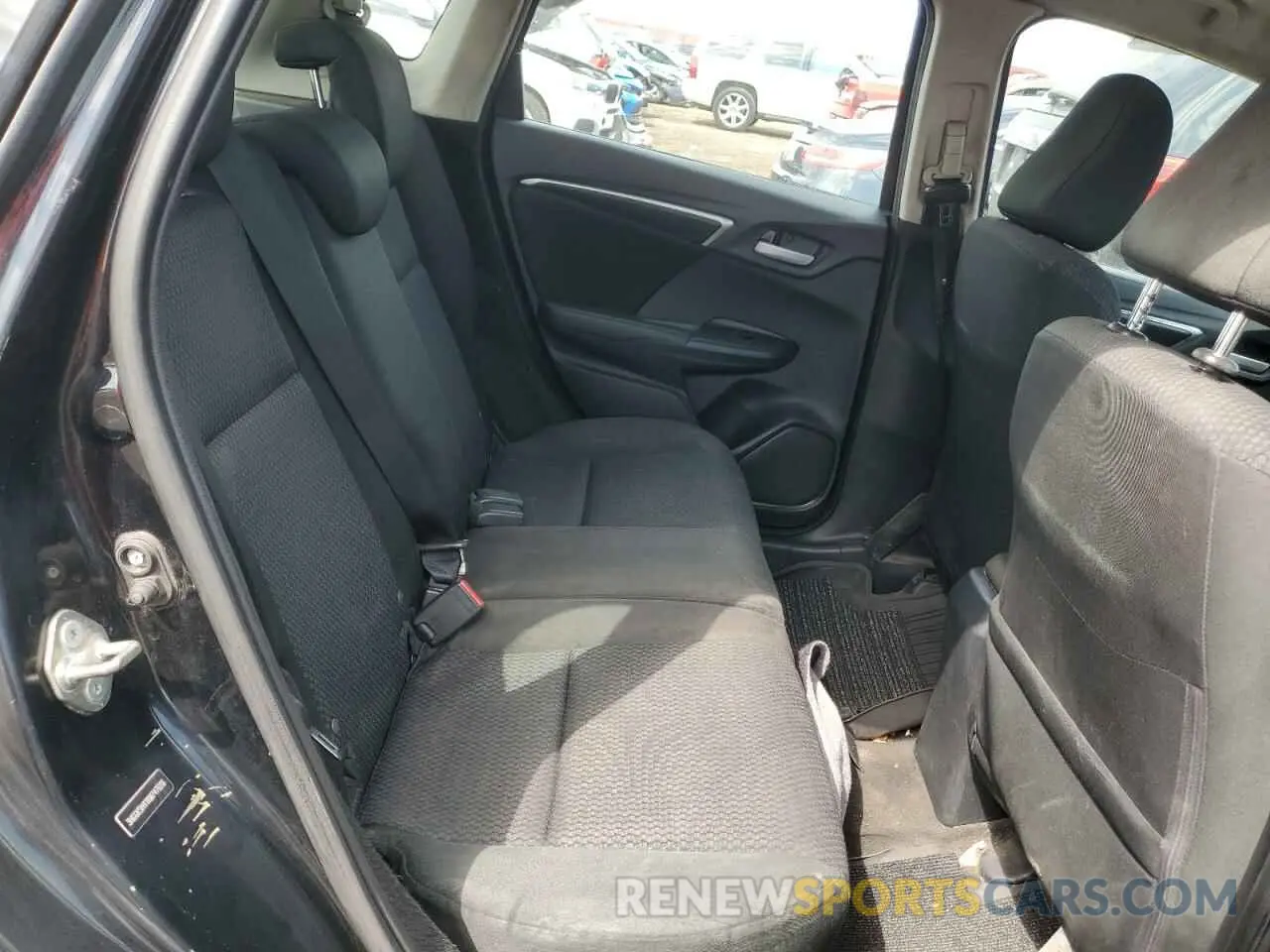 10 Photograph of a damaged car 3HGGK5H41KM747606 HONDA FIT 2019