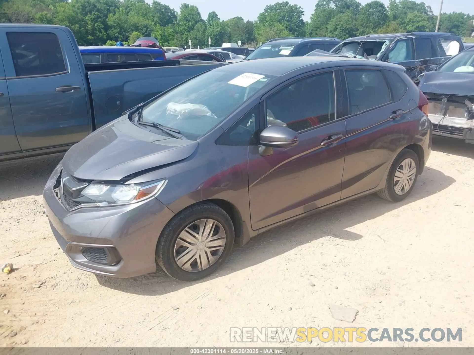 2 Photograph of a damaged car 3HGGK5H42KM711424 HONDA FIT 2019