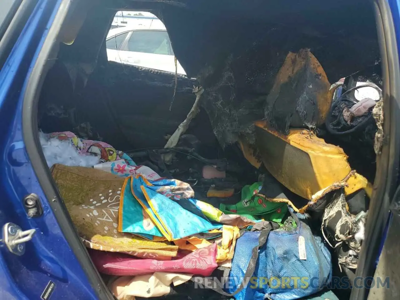 10 Photograph of a damaged car 3HGGK5H42KM742124 HONDA FIT 2019