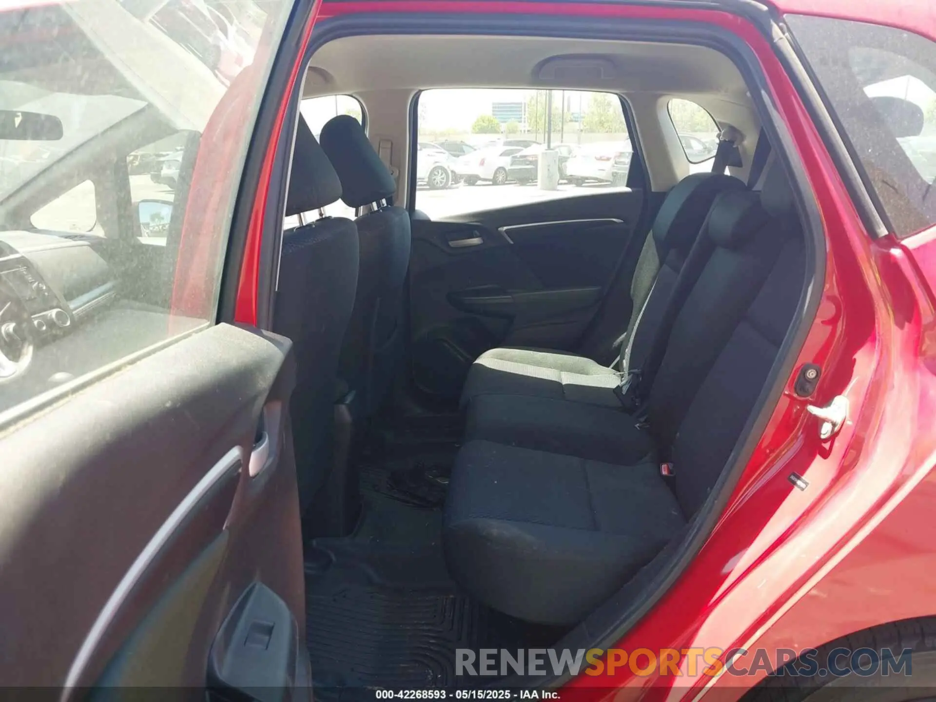 8 Photograph of a damaged car 3HGGK5H42KM742771 HONDA FIT 2019