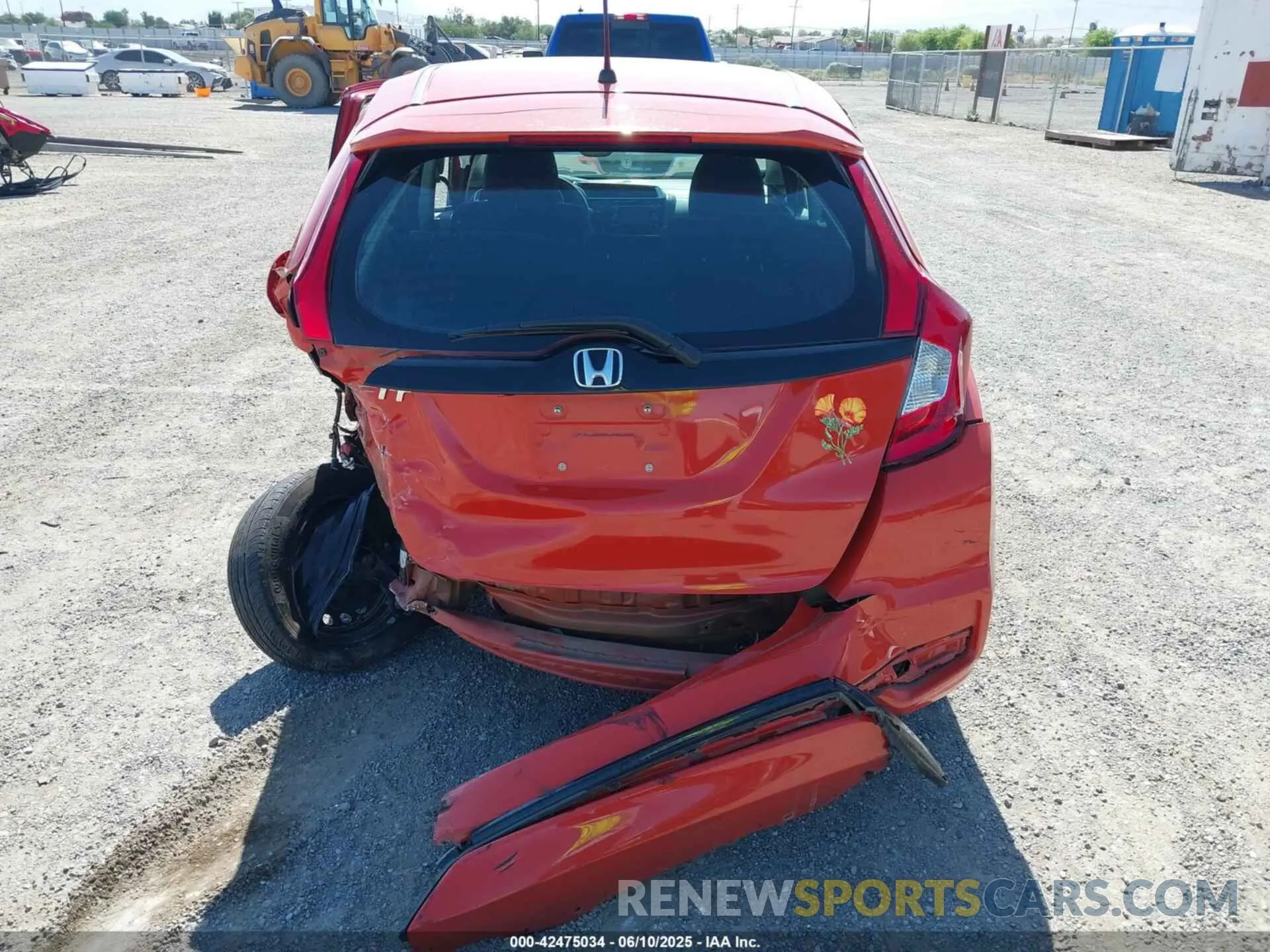 16 Photograph of a damaged car 3HGGK5H43KM705910 HONDA FIT 2019