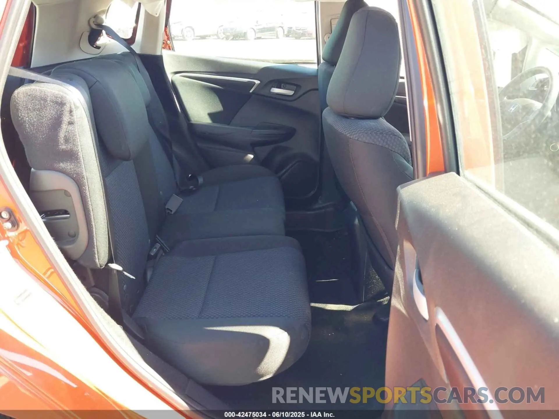 8 Photograph of a damaged car 3HGGK5H43KM705910 HONDA FIT 2019