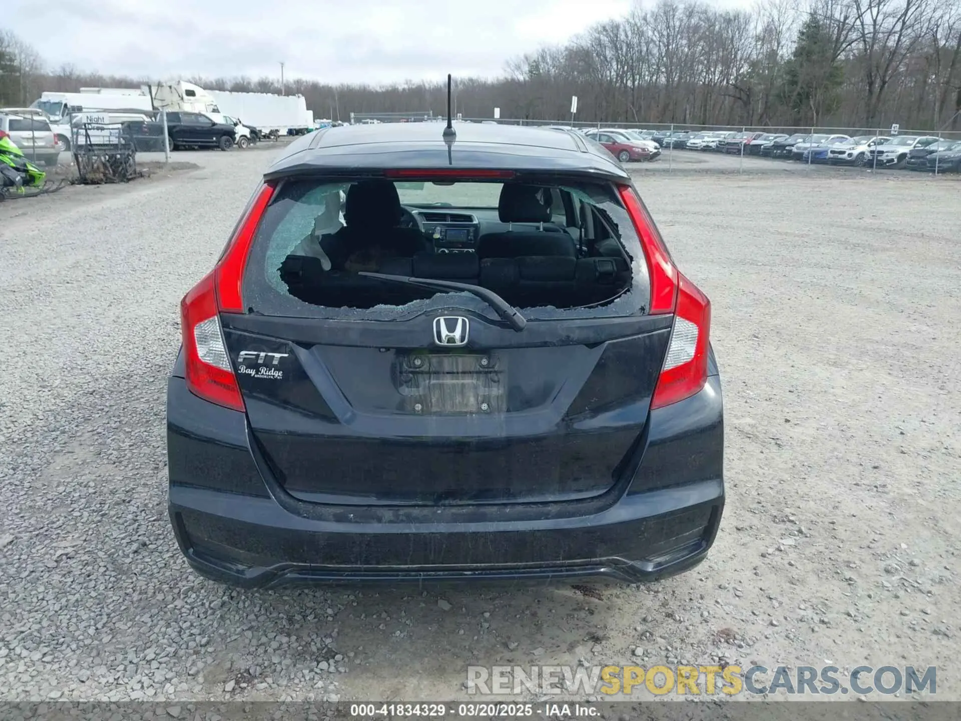 16 Photograph of a damaged car 3HGGK5H43KM710749 HONDA FIT 2019