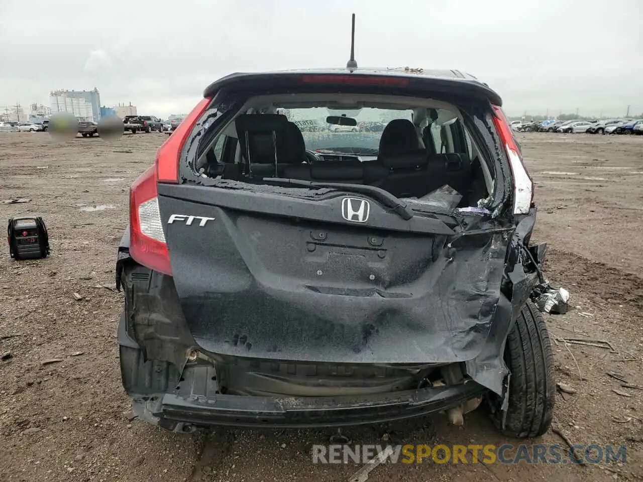 6 Photograph of a damaged car 3HGGK5H43KM742410 HONDA FIT 2019