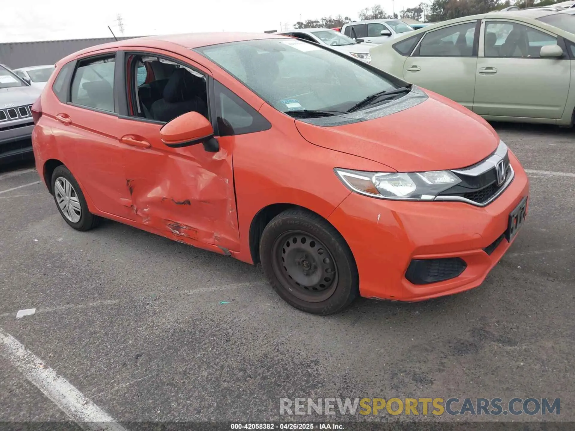 1 Photograph of a damaged car 3HGGK5H44KM703289 HONDA FIT 2019