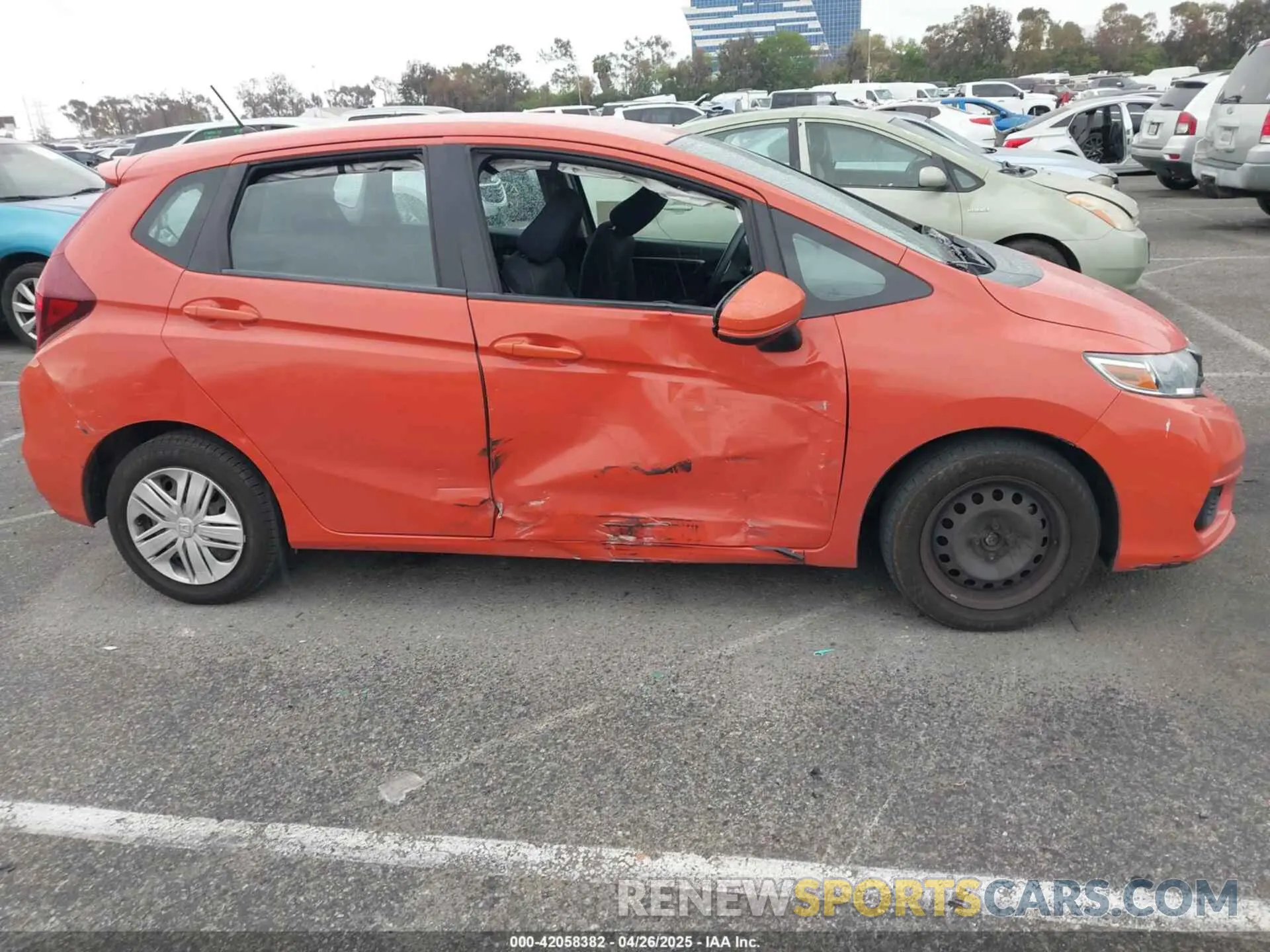 13 Photograph of a damaged car 3HGGK5H44KM703289 HONDA FIT 2019