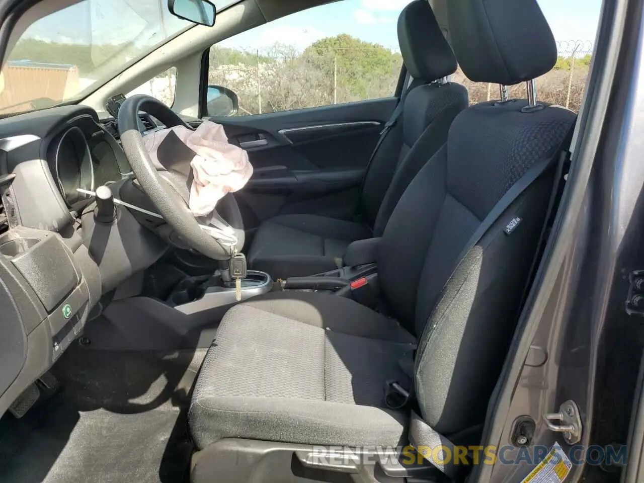 7 Photograph of a damaged car 3HGGK5H44KM713773 HONDA FIT 2019