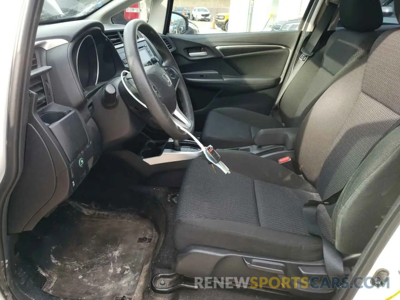 7 Photograph of a damaged car 3HGGK5H44KM737328 HONDA FIT 2019