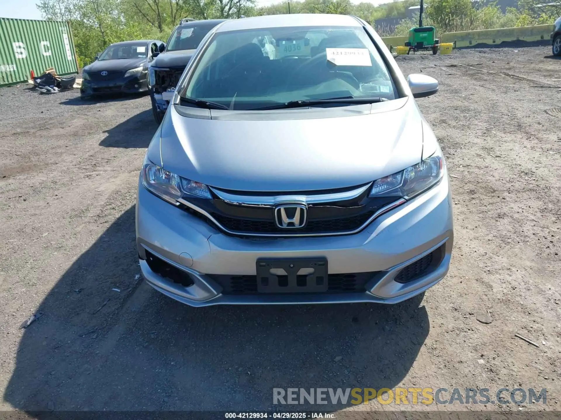 6 Photograph of a damaged car 3HGGK5H44KM750452 HONDA FIT 2019