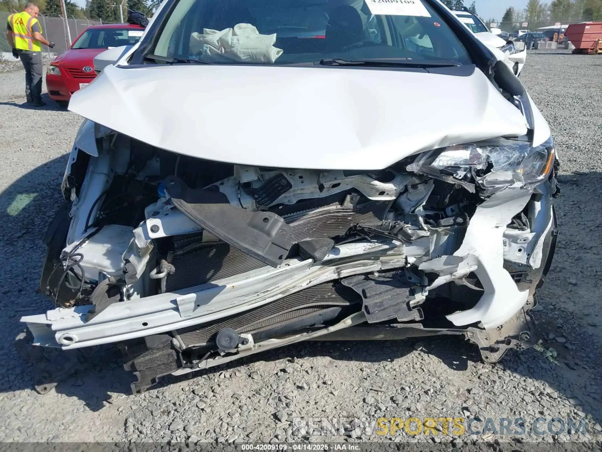 6 Photograph of a damaged car 3HGGK5H45KM702104 HONDA FIT 2019