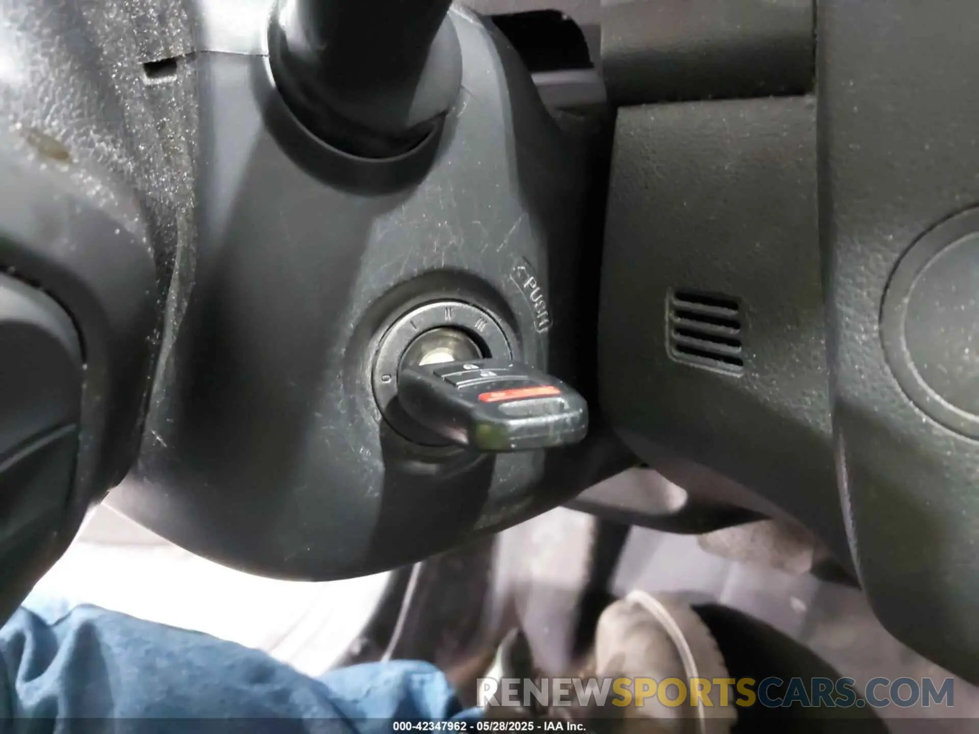 11 Photograph of a damaged car 3HGGK5H45KM732610 HONDA FIT 2019