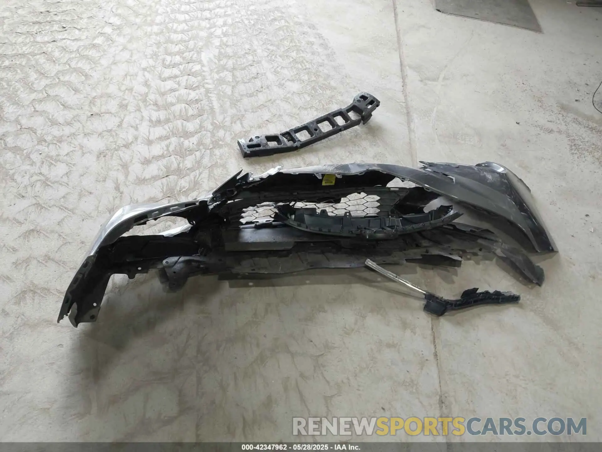 12 Photograph of a damaged car 3HGGK5H45KM732610 HONDA FIT 2019