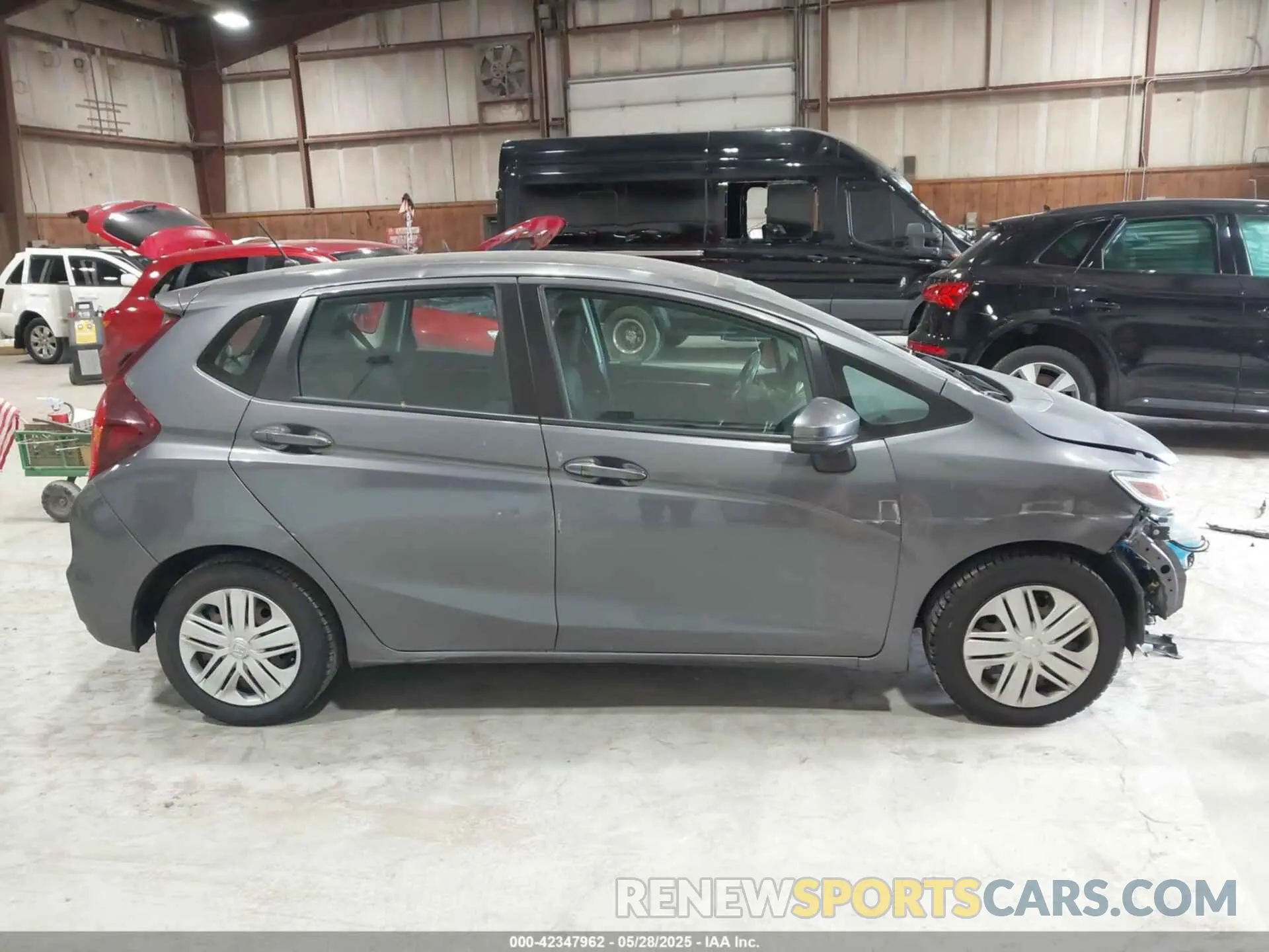 14 Photograph of a damaged car 3HGGK5H45KM732610 HONDA FIT 2019