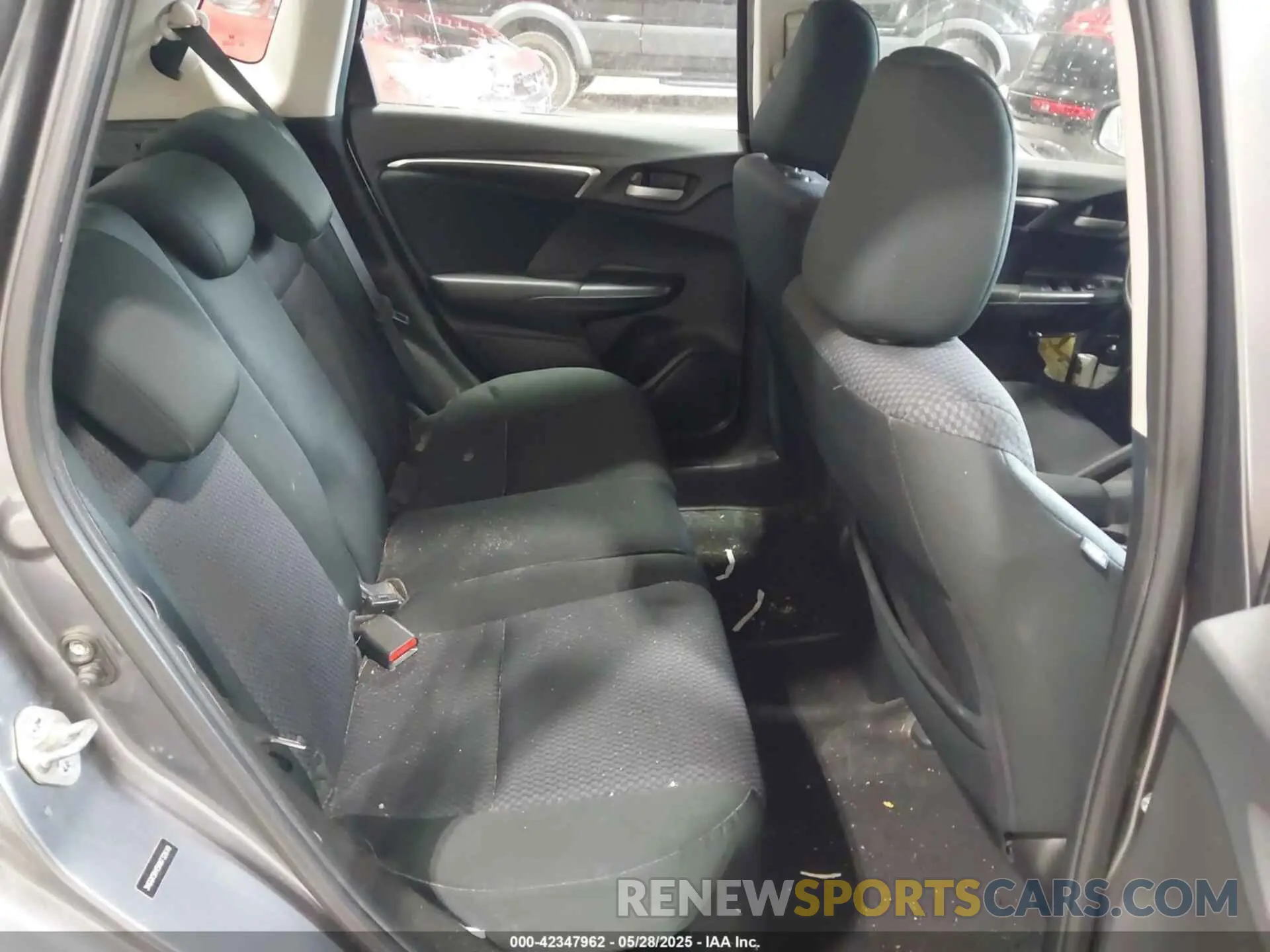 8 Photograph of a damaged car 3HGGK5H45KM732610 HONDA FIT 2019