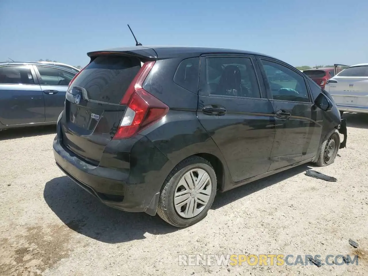 3 Photograph of a damaged car 3HGGK5H45KM740092 HONDA FIT 2019
