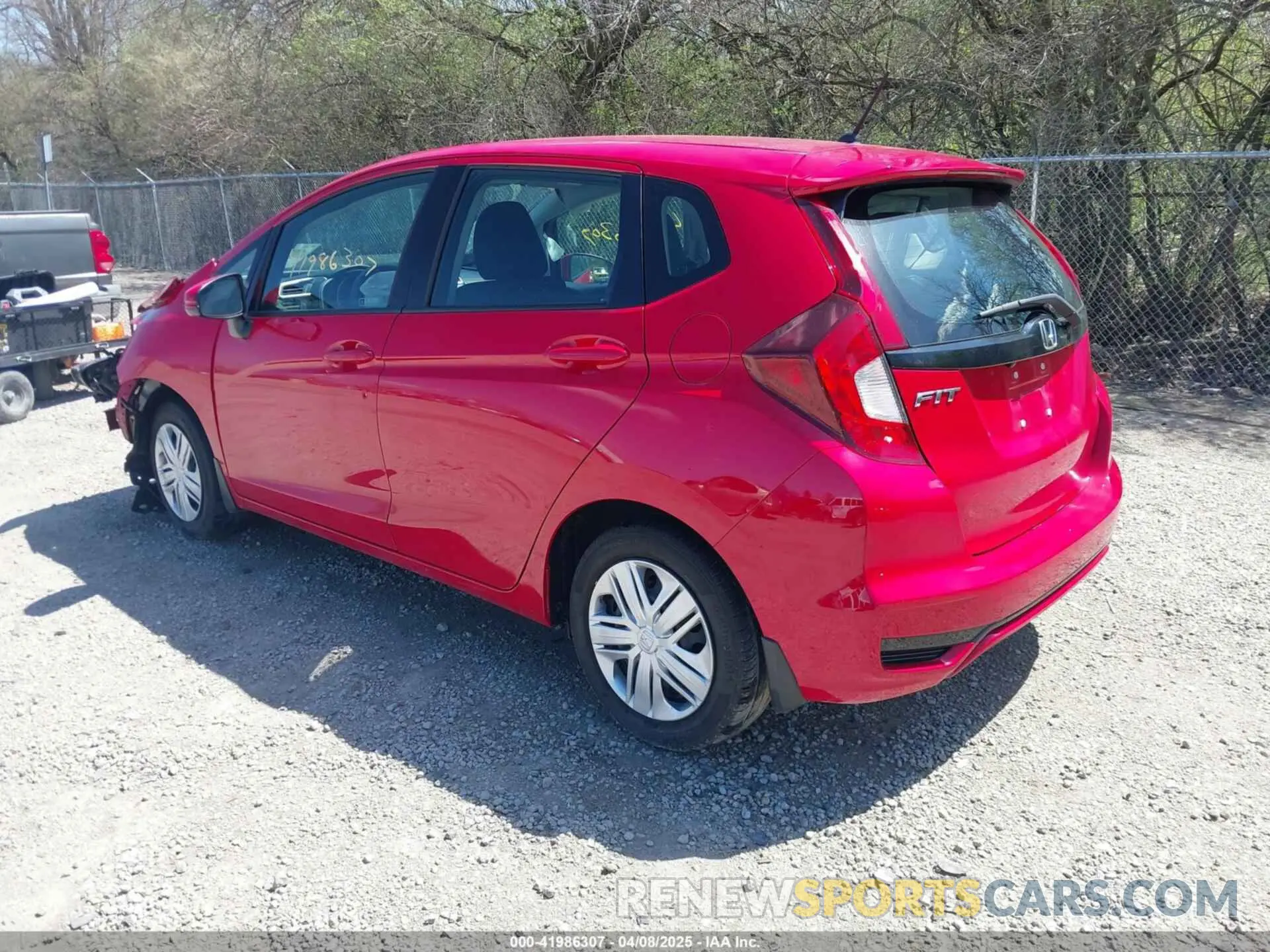 3 Photograph of a damaged car 3HGGK5H45KM744420 HONDA FIT 2019