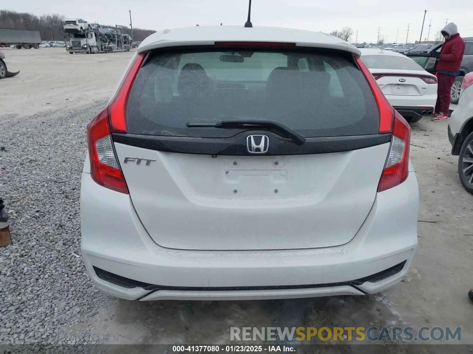 16 Photograph of a damaged car 3HGGK5H46KM731191 HONDA FIT 2019