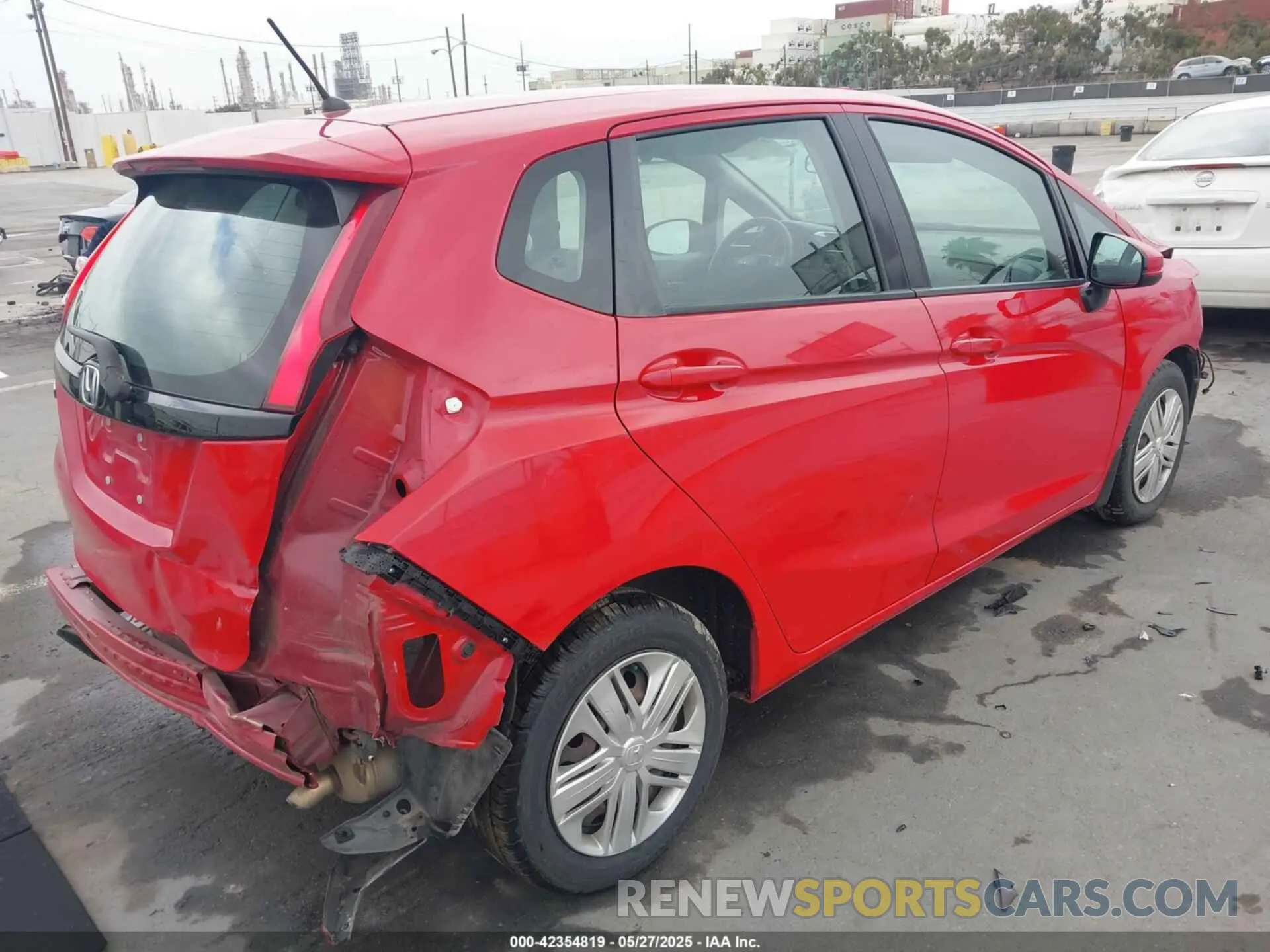 4 Photograph of a damaged car 3HGGK5H46KM733393 HONDA FIT 2019