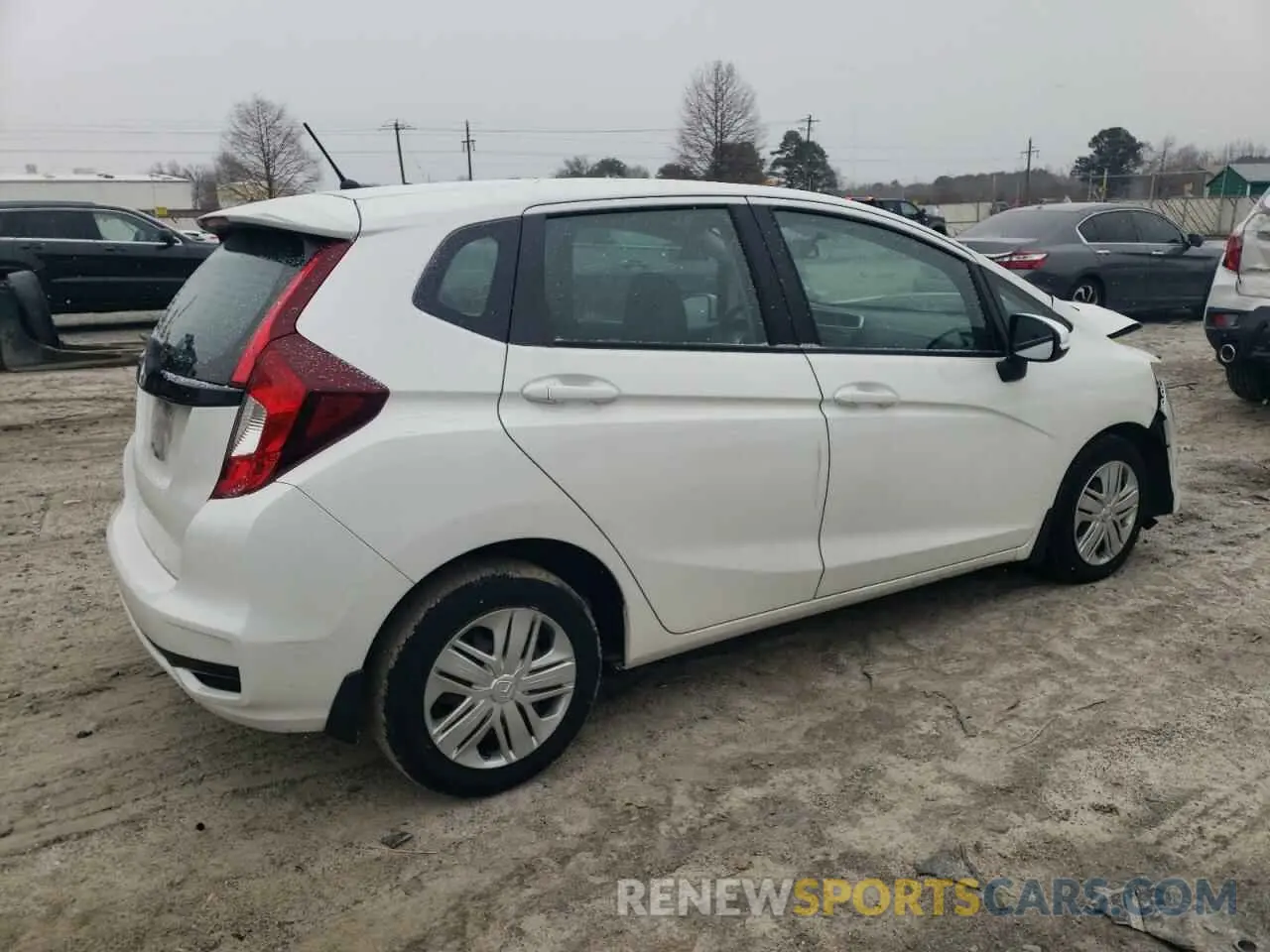 3 Photograph of a damaged car 3HGGK5H46KM733801 HONDA FIT 2019
