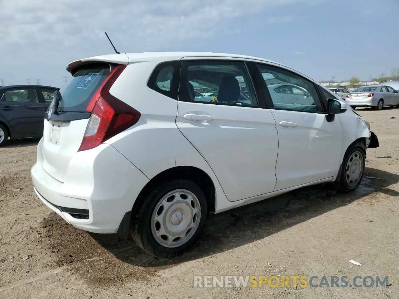 3 Photograph of a damaged car 3HGGK5H46KM737735 HONDA FIT 2019