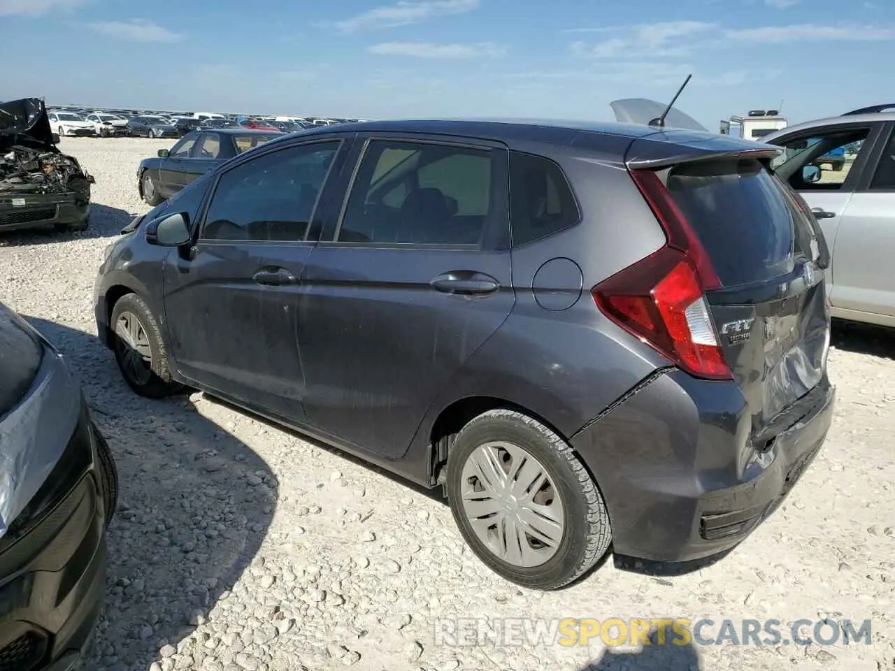 2 Photograph of a damaged car 3HGGK5H46KM753546 HONDA FIT 2019