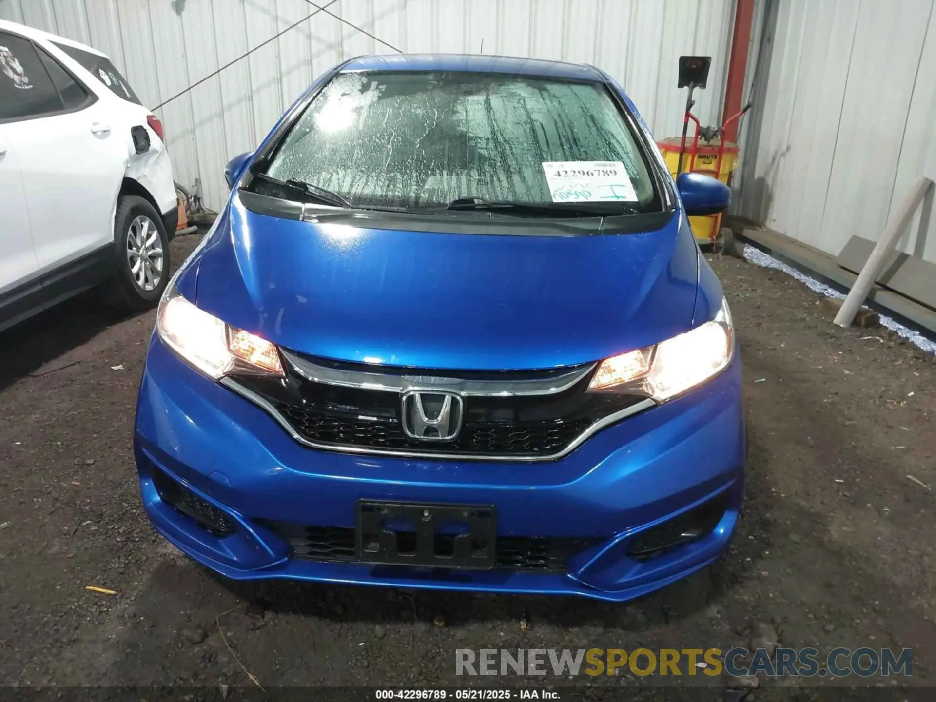 12 Photograph of a damaged car 3HGGK5H47KM736786 HONDA FIT 2019