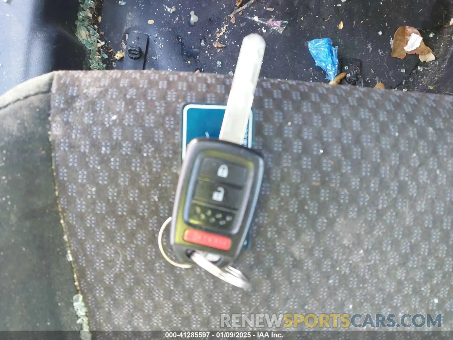 11 Photograph of a damaged car 3HGGK5H48KM717292 HONDA FIT 2019