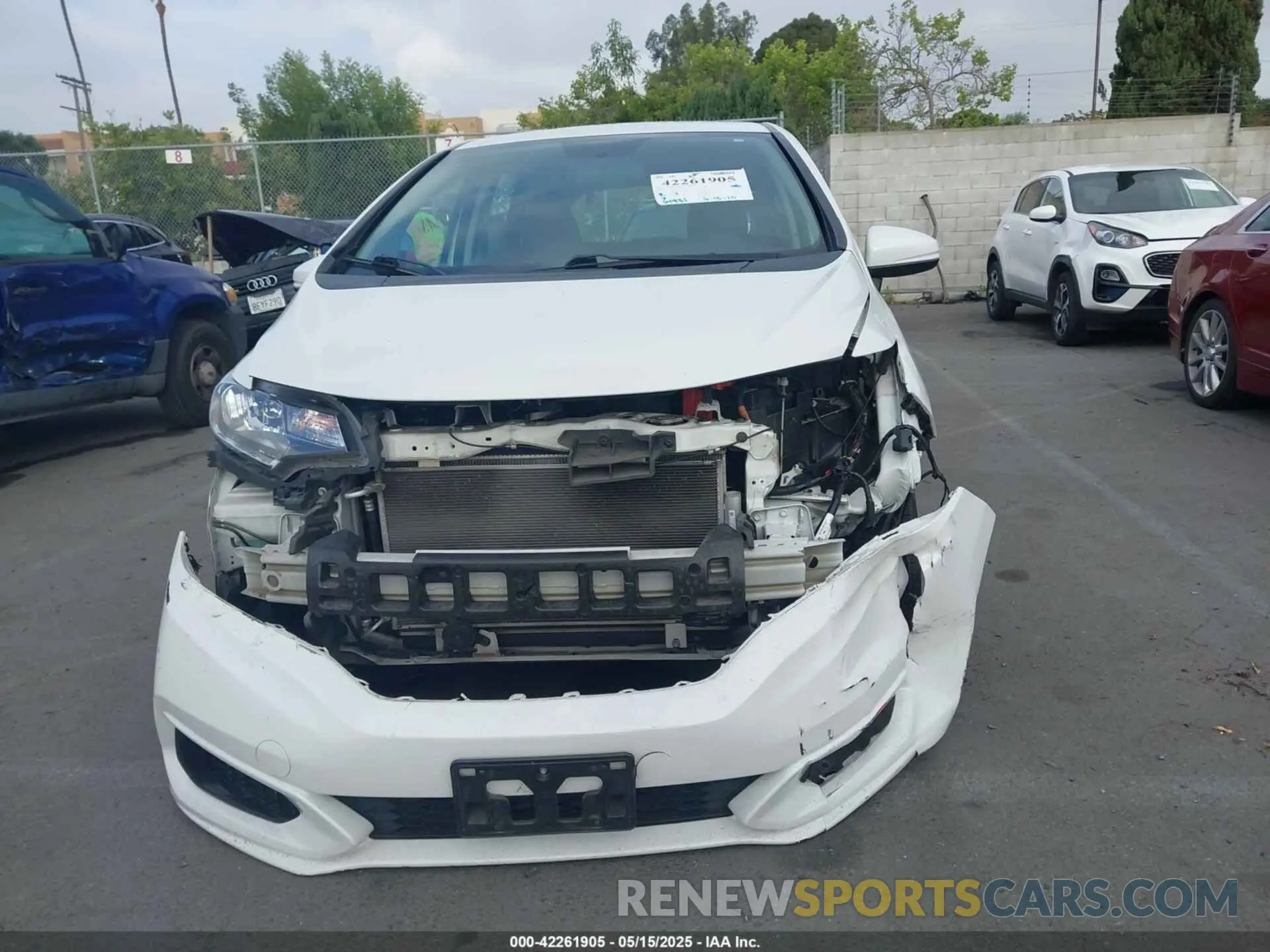 13 Photograph of a damaged car 3HGGK5H48KM731113 HONDA FIT 2019