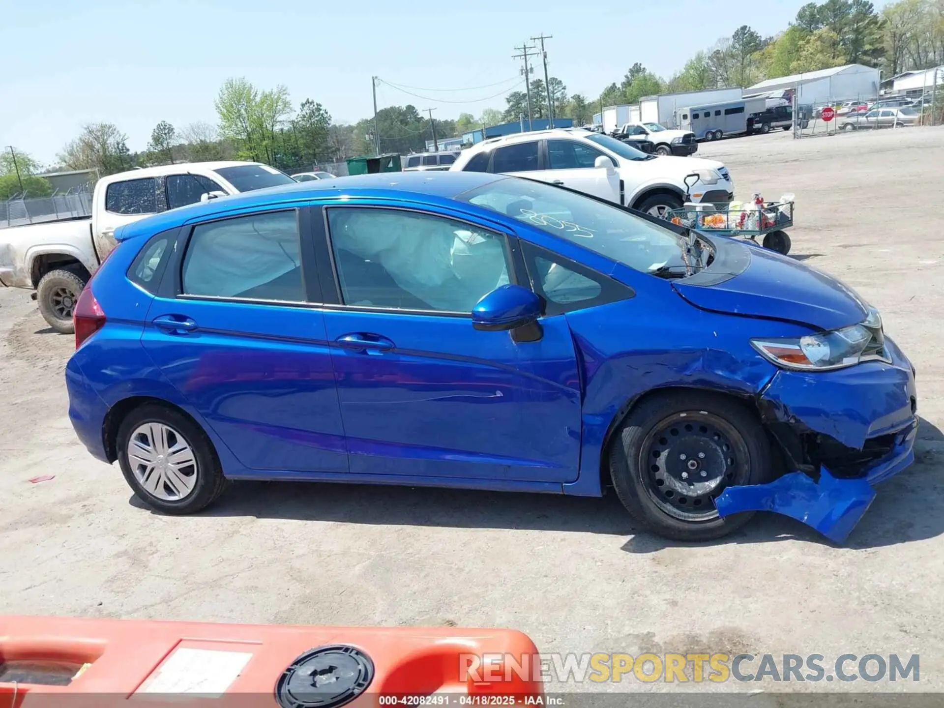13 Photograph of a damaged car 3HGGK5H48KM749935 HONDA FIT 2019