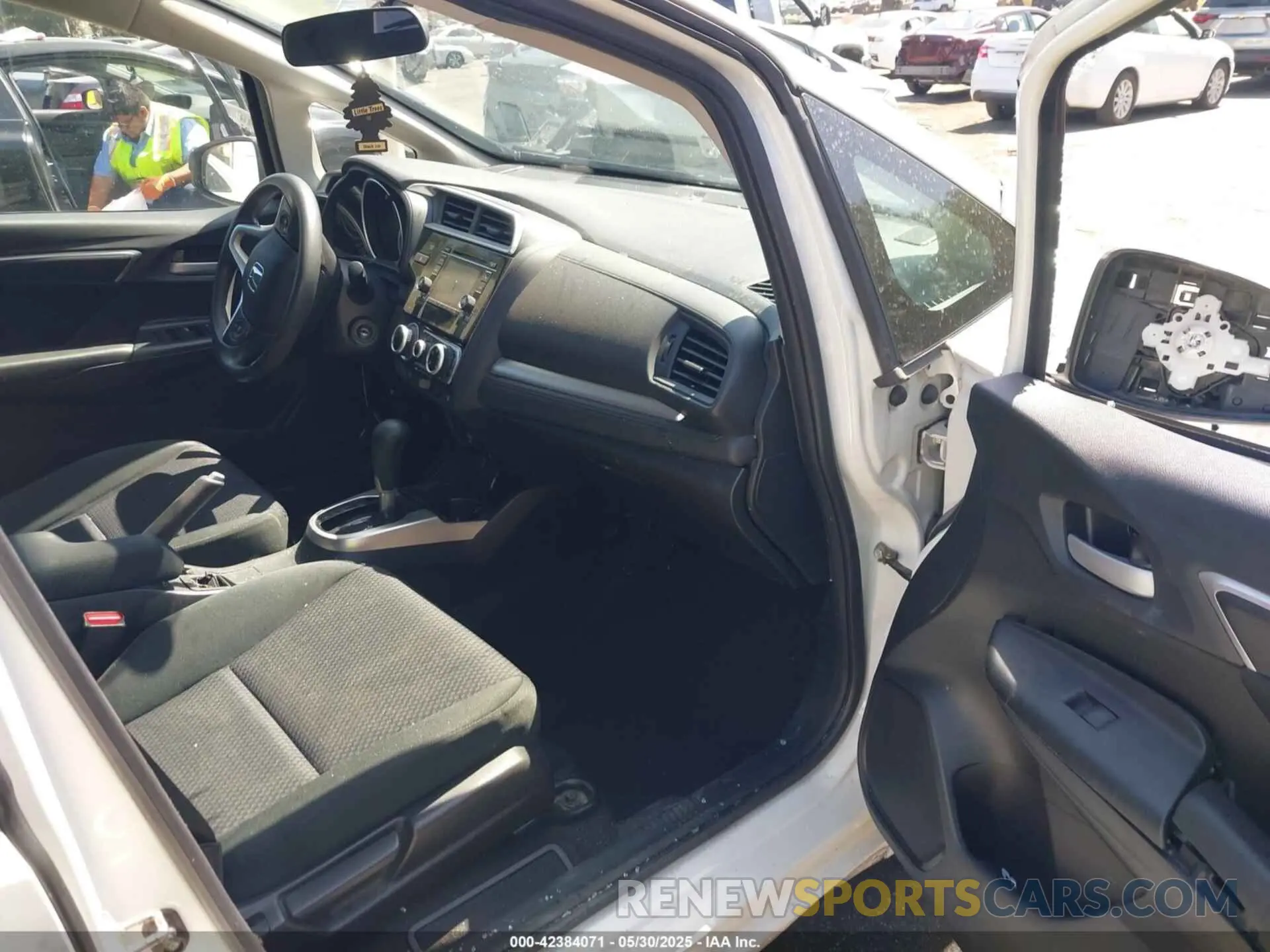 5 Photograph of a damaged car 3HGGK5H4XKM703328 HONDA FIT 2019