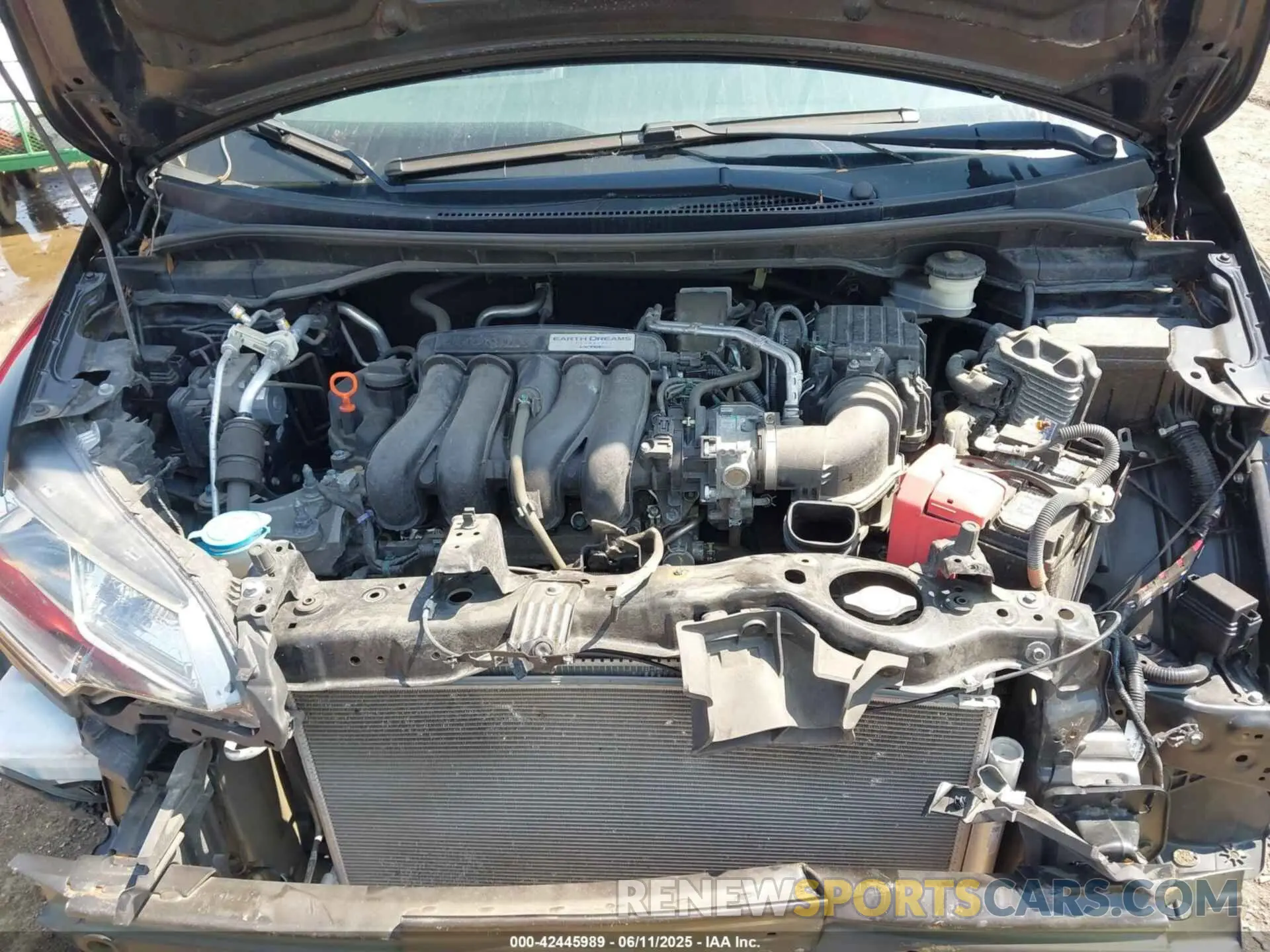 10 Photograph of a damaged car 3HGGK5H4XKM724020 HONDA FIT 2019
