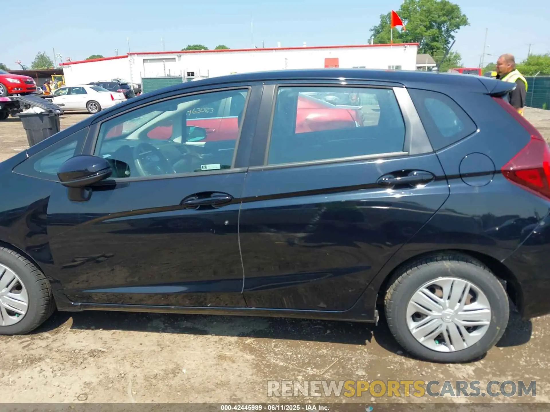 15 Photograph of a damaged car 3HGGK5H4XKM724020 HONDA FIT 2019