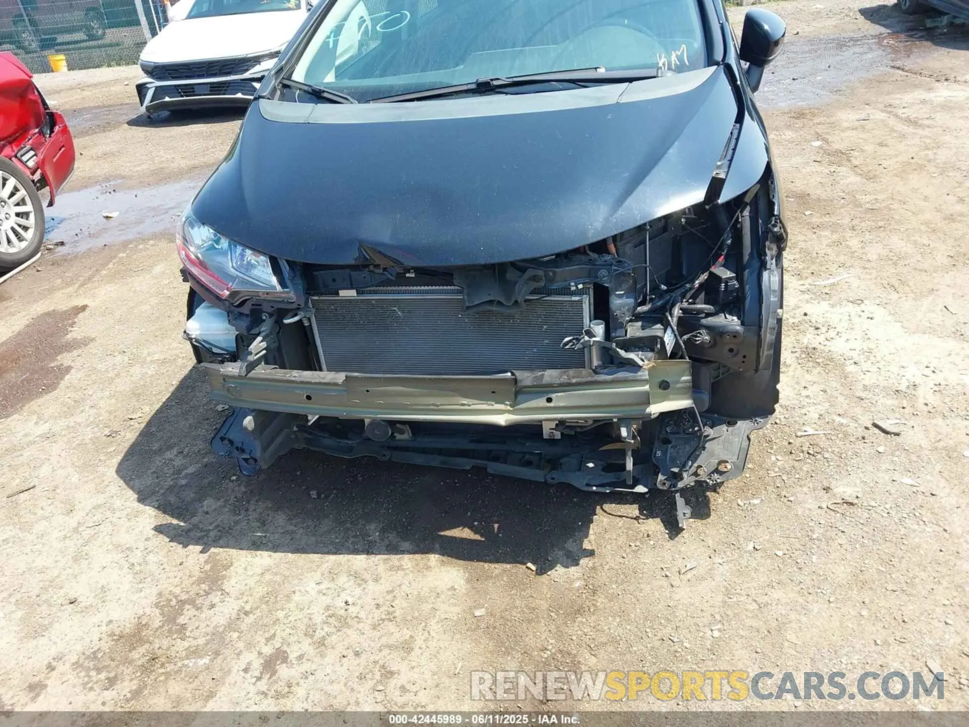 6 Photograph of a damaged car 3HGGK5H4XKM724020 HONDA FIT 2019