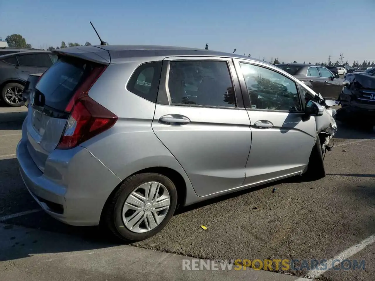 3 Photograph of a damaged car 3HGGK5H4XKM735633 HONDA FIT 2019