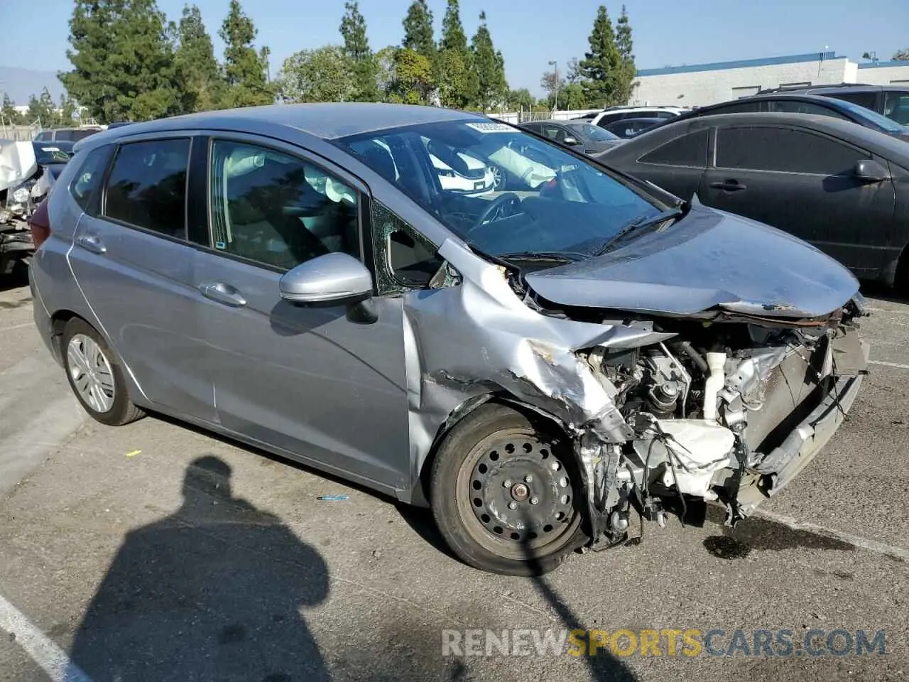 4 Photograph of a damaged car 3HGGK5H4XKM735633 HONDA FIT 2019