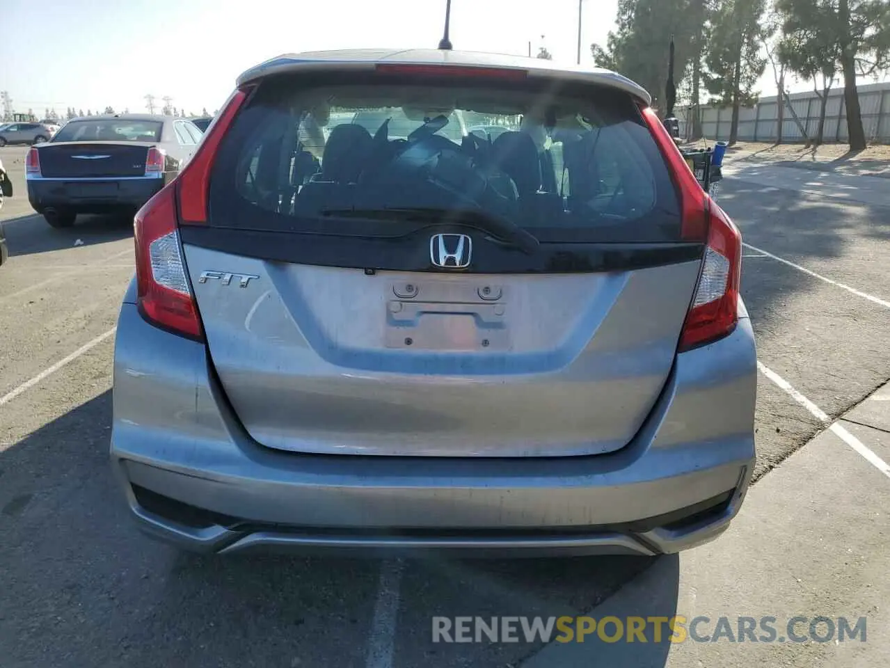 6 Photograph of a damaged car 3HGGK5H4XKM735633 HONDA FIT 2019
