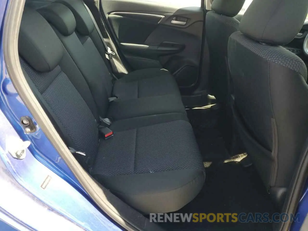 10 Photograph of a damaged car 3HGGK5H4XKM741416 HONDA FIT 2019